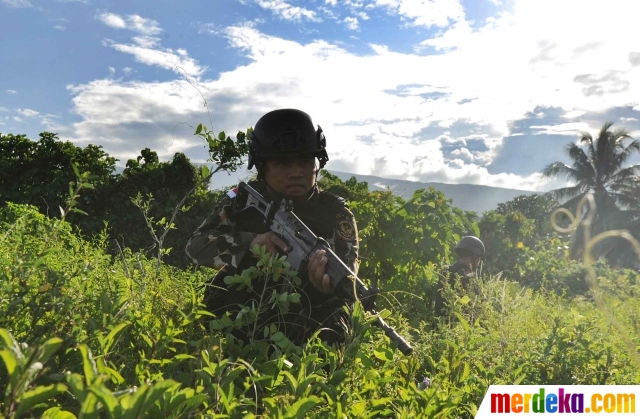 Foto : Aksi Brimob buru jejak kelompok Mujahiddin 
