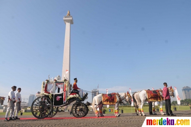 Foto : Kemeriahan kirab Bendera Pusaka dari Monas ke 