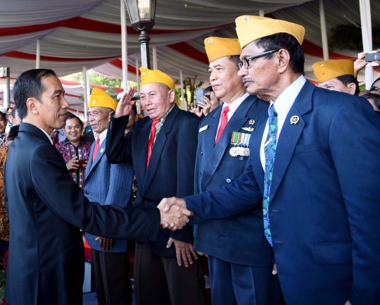 Suasana khidmat pengibaran Bendera Pusaka di Istana Merdeka