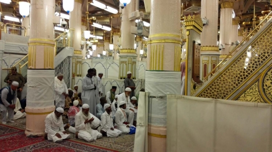 Raudhah, tempat berdoa paling mustajab di Masjid Nabawi