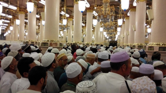 Raudhah, tempat berdoa paling mustajab di Masjid Nabawi