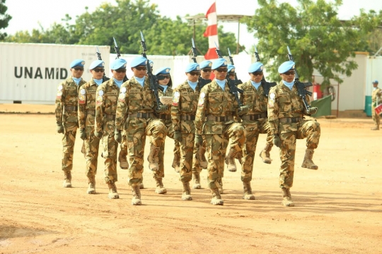 Melihat Pasukan Garuda rayakan peringatan HUT RI ke-71 di Sudan