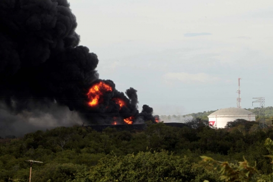 Dahsyatnya ledakan tangki bahan bakar Puma Energy di Nikaragua