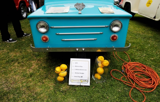 Deretan mobil antik dan unik di pameran Concours d'LeMons