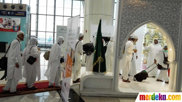 Foto : Cara unik Bandara Madinah sambut kedatangan calon 