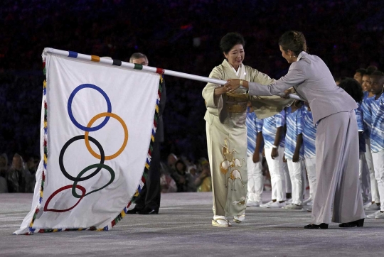 Kemunculan Shinzo Abe di tengah penutupan Olimpiade 2016