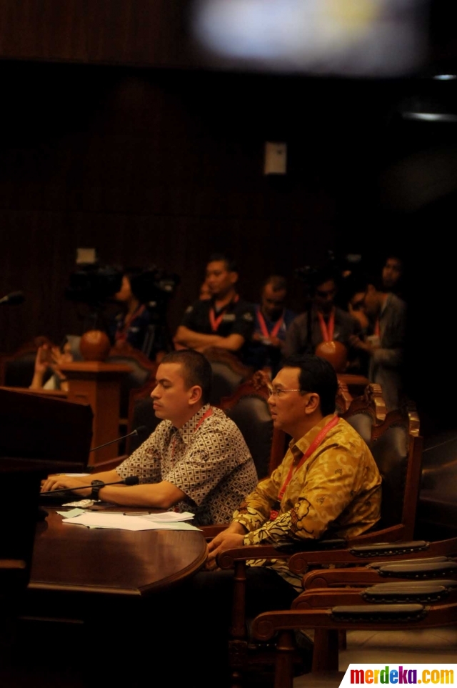 Foto : Ahok jalani sidang gugatan cuti di MK merdeka.com