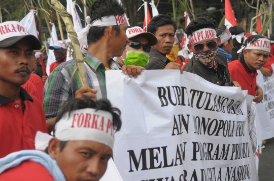 Aksi petani tebu tulang bawang bondong-bondong demo di Istana