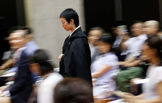 Perempuan ini menangkan Kontes Biksu Tertampan di Jepang