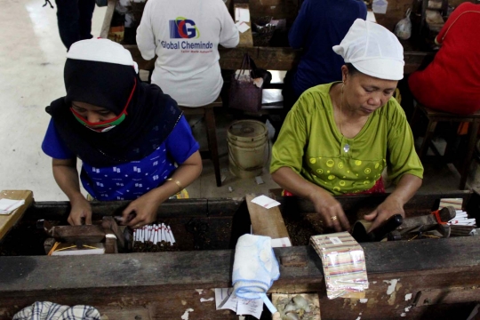 Menengok nasib buruh linting di Malang hadapi kenaikan harga rokok