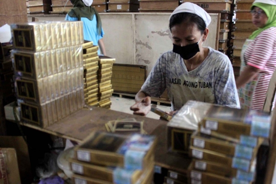 Menengok nasib buruh linting di Malang hadapi kenaikan harga rokok