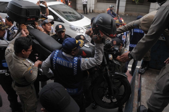 Penertiban PKL dan parkir liar di Kota Tua