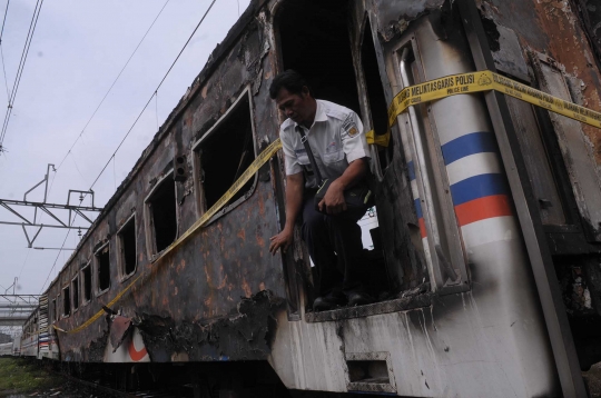 Kondisi KA Kertajaya usai terbakar di Stasiun Tanjung Priok