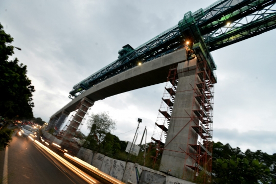 Memantau perkembangan proyek MRT di Lebak Bulus