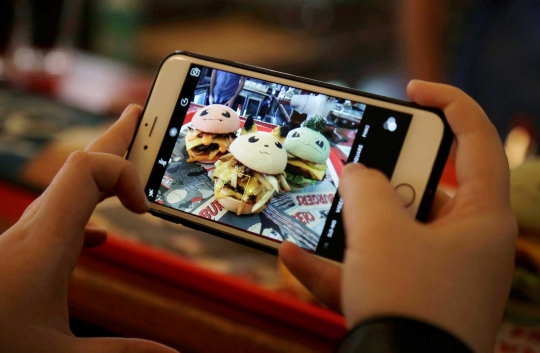 Restoran ini bikin burger bercita rasa Pokemon