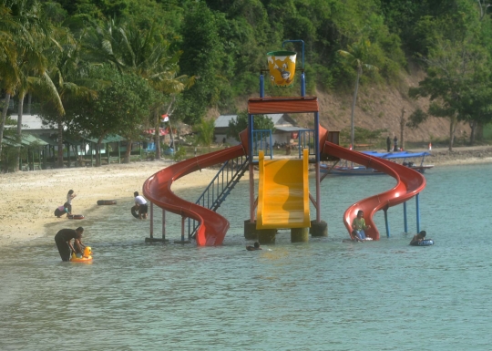 Menyusuri perjalanan dari Pantai Sari Ringgung hingga Anak Krakatau