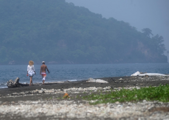 Menyusuri perjalanan dari Pantai Sari Ringgung hingga Anak Krakatau