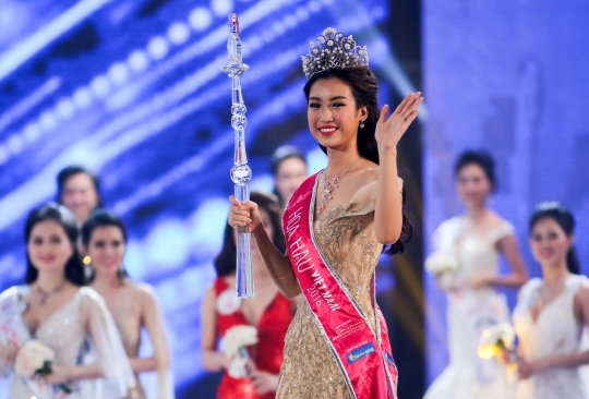 Pesona kecantikan kontestan Miss Vietnam 2016