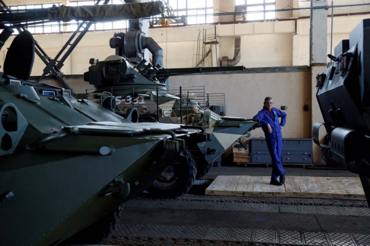 Mengintip perakitan kendaraan tempur militer Ukraina