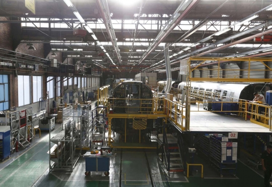 Mengintip perakitan kereta cepat Euroduplex TGV