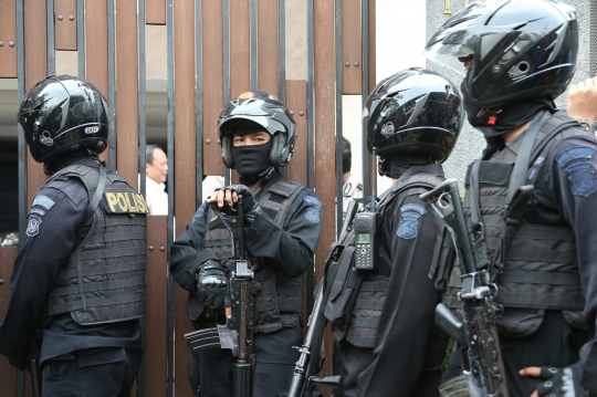 Aksi dramatis penyergapan perampok di Pondok Indah