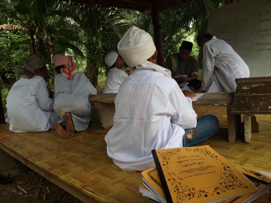 Mengunjungi pesantren untuk anak-anak teroris di Deli Serdang