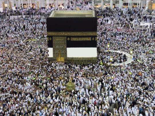 Jemaah haji dari seluruh dunia mulai padati Masjidil Haram