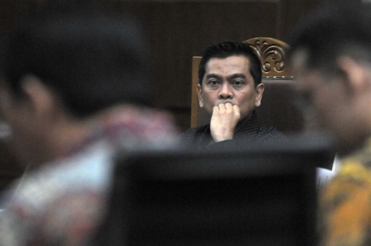 Gaya blak-blakan Ahok bersaksi di sidang Sanusi