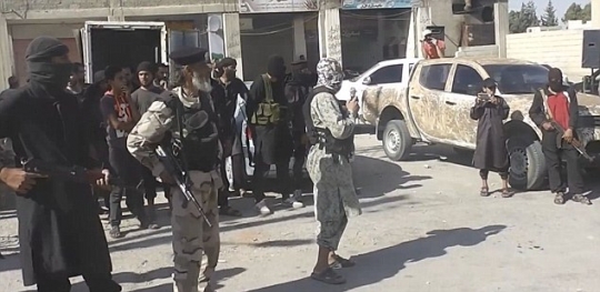 Cara eksekusi sadis ISIS ini bikin para pelaku pencurian kapok