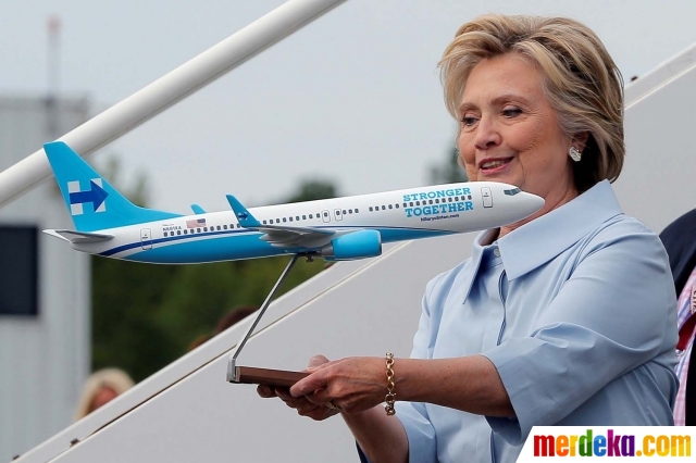 Foto Mewahnya Pesawat Kampanye Donald Trump Dan Hillary Clinton Merdeka Com Foto Mewahnya Pesawat Kampanye Donald Trump Dan Hillary Clinton Merdeka Com