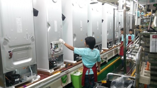 LG pamer pabrik kulkas di Banten, mampu produksi 5.000 unit per hari