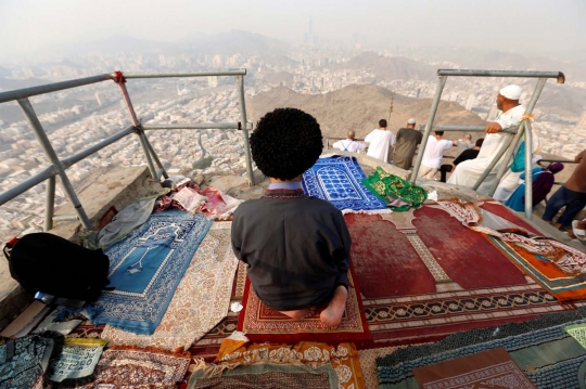 Kumandang doa jemaah haji di puncak Jabal Nur