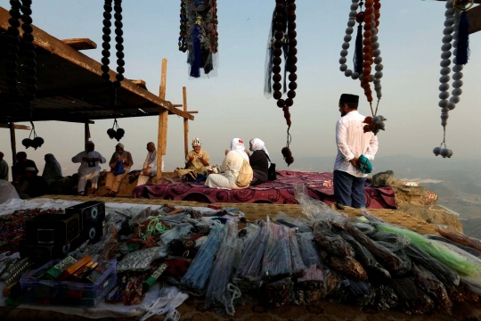 Kumandang doa jemaah haji di puncak Jabal Nur