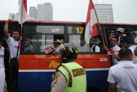 Aksi unjuk rasa tolak Ahok di Bundaran HI diusir polisi