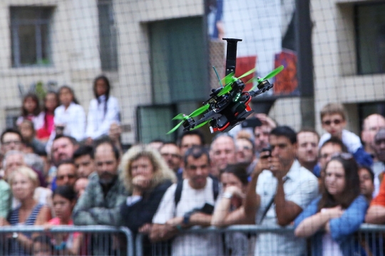 Menyaksikan keseruan Festival Drone pertama kali digelar di Paris
