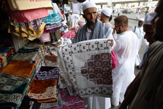 Belanja cenderamata khas Makkah