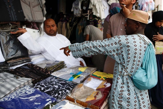 Belanja cenderamata khas Makkah
