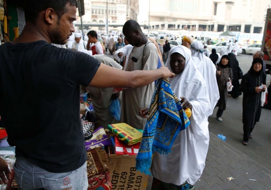 Belanja cenderamata khas Makkah