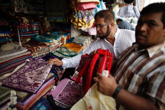 Belanja cenderamata khas Makkah