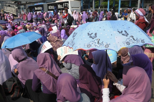 Ratusan perempuan peringati Hari Solidaritas Hijab Internasional