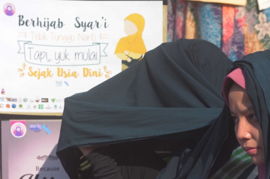 Ratusan perempuan peringati Hari Solidaritas Hijab Internasional