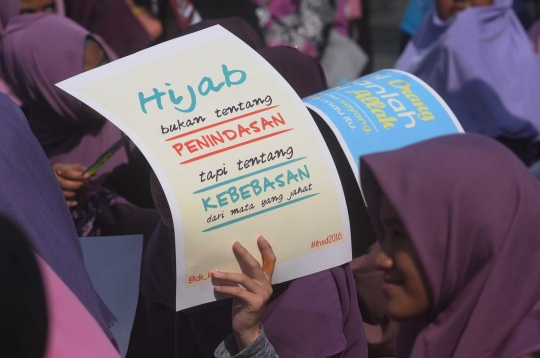 Ratusan perempuan peringati Hari Solidaritas Hijab Internasional