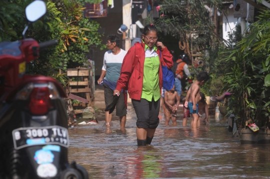 Luapan Kali Sunter masih rendam kawasan Cipinang Melayu