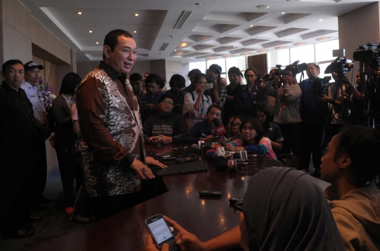 Datangi kantor pajak, Tommy Soeharto ikut program Tax Amnesty