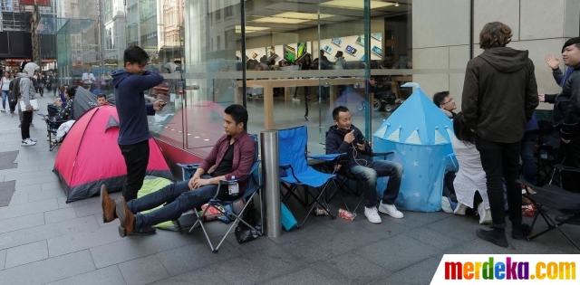 Foto : Demi iPhone 7, warga Australia rela berkemah di 