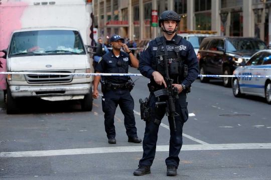 Ini TKP pria bergolok serang polisi New York di Manhattan