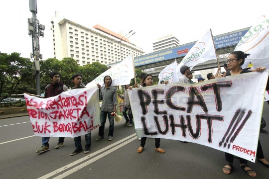 Tolak reklamasi, massa demo tuntut Luhut dipecat