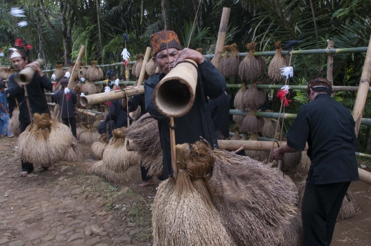 Menyaksikan ritual adat Seren Taun ke-648 di Sukabumi