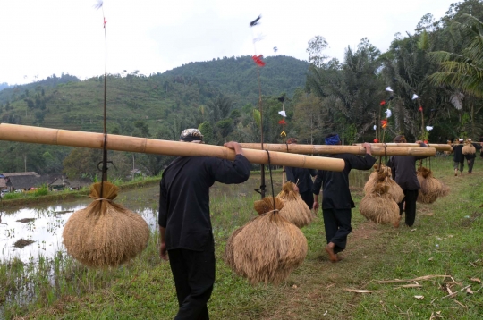 Menyaksikan ritual adat Seren Taun ke-648 di Sukabumi