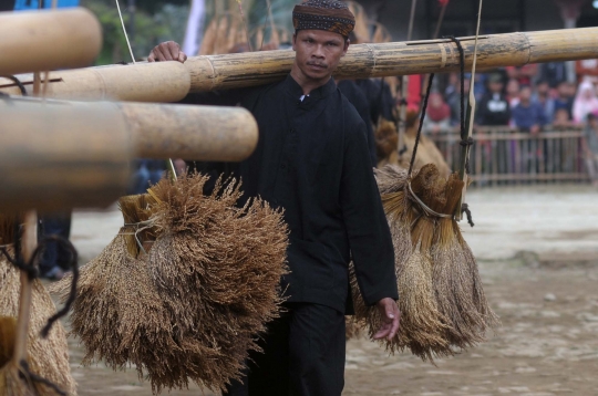 Menyaksikan ritual adat Seren Taun ke-648 di Sukabumi